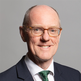 1:1 portrait of Nick Gibb
