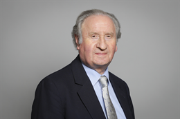 3:2 portrait of Lord Lee of Trafford