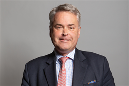 3:2 portrait of Tim Loughton