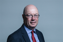 3:2 portrait of Alistair Burt