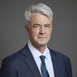 1:1 portrait of Lord Lansley