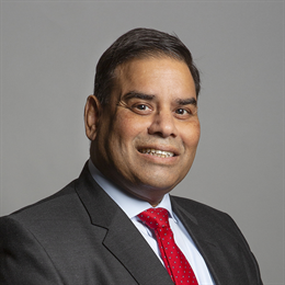 1:1 portrait of Mr Khalid Mahmood