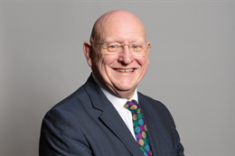 3:2 portrait of Hywel Williams