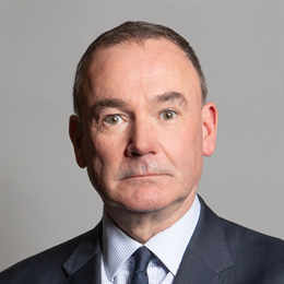 1:1 portrait of Jon Cruddas
