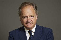 3:2 portrait of Lord Swire