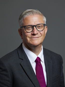 3:4 portrait of Andrew Rosindell