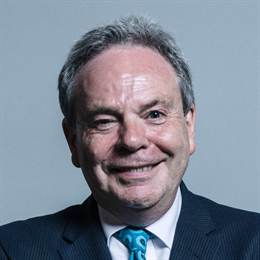 1:1 portrait of Ian C. Lucas