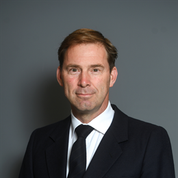 1:1 portrait of Mr Tobias Ellwood