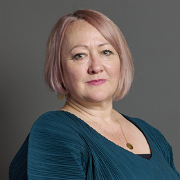 1:1 portrait of Kerry McCarthy