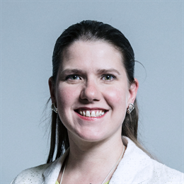 1:1 portrait of Jo Swinson