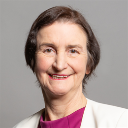 1:1 portrait of Dame Nia Griffith