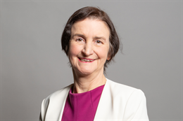 3:2 portrait of Dame Nia Griffith