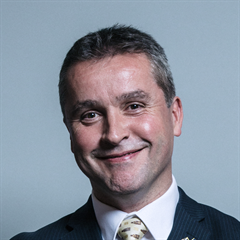 Angus MacNeil  MP