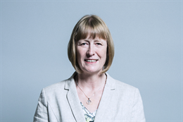 3:2 portrait of Joan Ryan