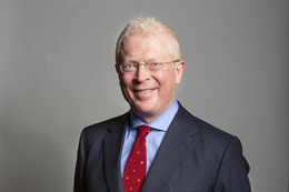 3:2 portrait of Lord Cryer