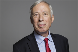 3:2 portrait of Earl Howe