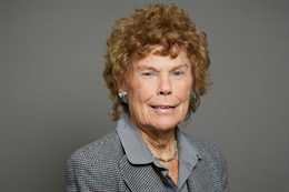 3:2 portrait of Baroness Hoey