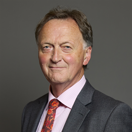 1:1 portrait of Andrew George