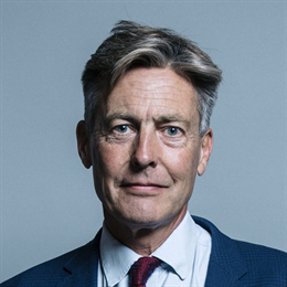 1:1 portrait of Mr Ben Bradshaw