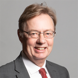 1:1 portrait of Sir Gary Streeter