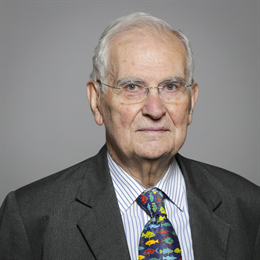 1:1 portrait of Lord Oxburgh