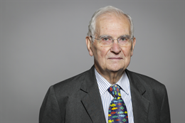 3:2 portrait of Lord Oxburgh