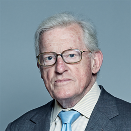 1:1 portrait of Lord King of Bridgwater