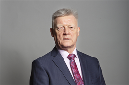 3:2 portrait of Lord McCabe