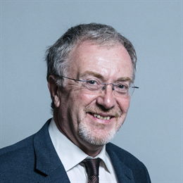 1:1 portrait of Richard Burden