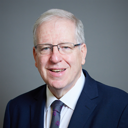 1:1 portrait of Lord McLoughlin