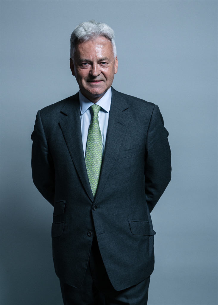 Full sized portrait of Sir Alan Duncan