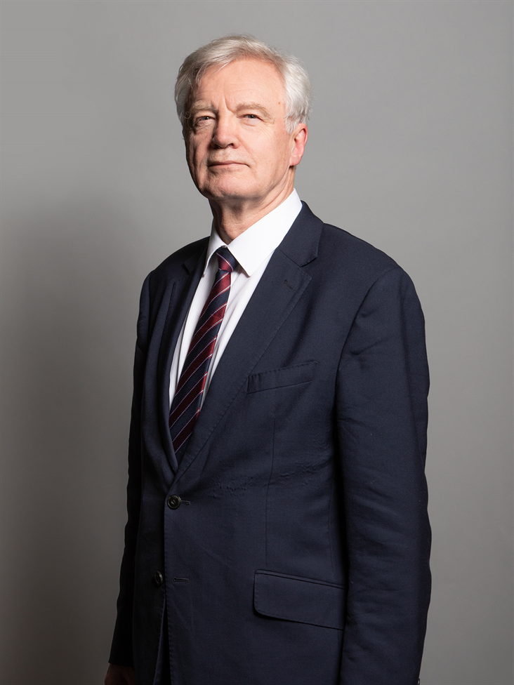Official portrait for David Davis MPs and Lords UK Parliament