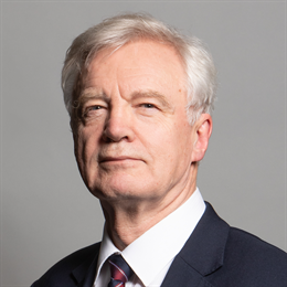 1:1 portrait of David Davis