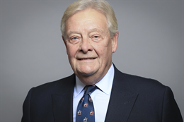 3:2 portrait of Lord Walker of Aldringham