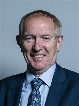 3:4 portrait of Sir Kevin Barron
