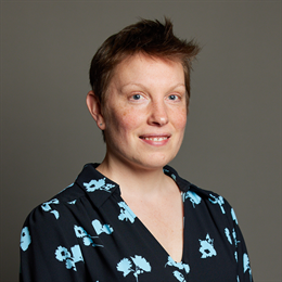 1:1 portrait of Dame Tracey Crouch