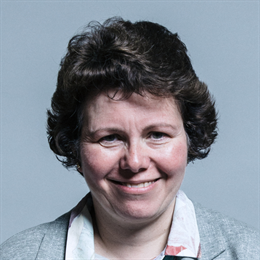 1:1 portrait of Susan Elan Jones