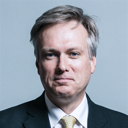 1:1 portrait of Henry Smith