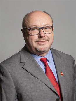 3:4 portrait of Grahame Morris