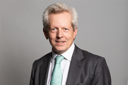 3:2 portrait of Richard Graham