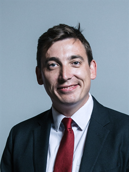 3:4 portrait of Mr Gavin Shuker