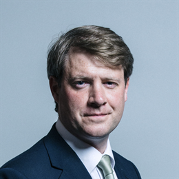 1:1 portrait of Chris Skidmore