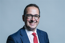 3:2 portrait of Owen Smith