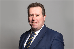 3:2 portrait of Sir Mark Spencer