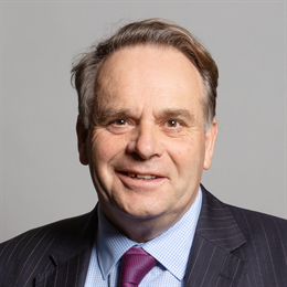1:1 portrait of Neil Parish