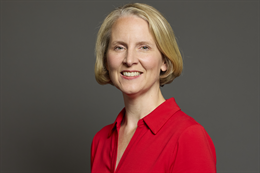 3:2 portrait of Emma Reynolds