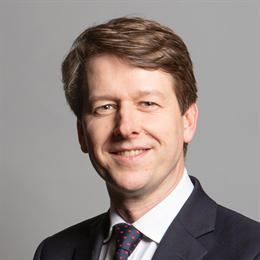 1:1 portrait of Mr Robin Walker