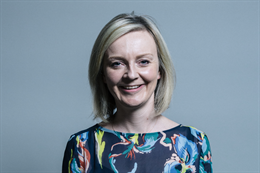3:2 portrait of Elizabeth Truss
