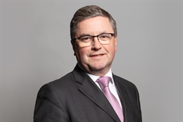 3:2 portrait of Sir Robert Buckland
