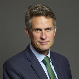 1:1 portrait of Sir Gavin Williamson